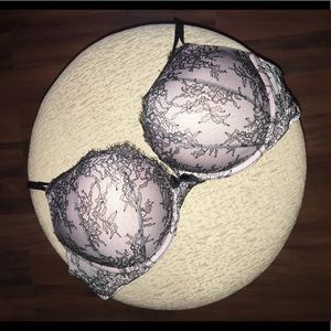 Victoria’s secret bombshell bra 36D